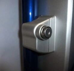 Flyer Akku-Schloss Abdeckung ABUS-Schloss 5 Flyer Akku-Schloss Abdeckung ABUS-Schloss -E-Bike Zubehör Verkauf flyer elektrofahrrad abdeckung schliesszylinder abus