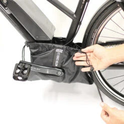 NC-17 Connect Motor Cover 2.0 Schutzhülle -E-Bike Zubehör Verkauf nc 17 connect motor cover 2 0 montage 3