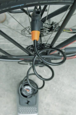 SKS Airstep Fußpumpe Für E-Bikes -E-Bike Zubehör Verkauf sks airstep fusspumpe im einatz 1